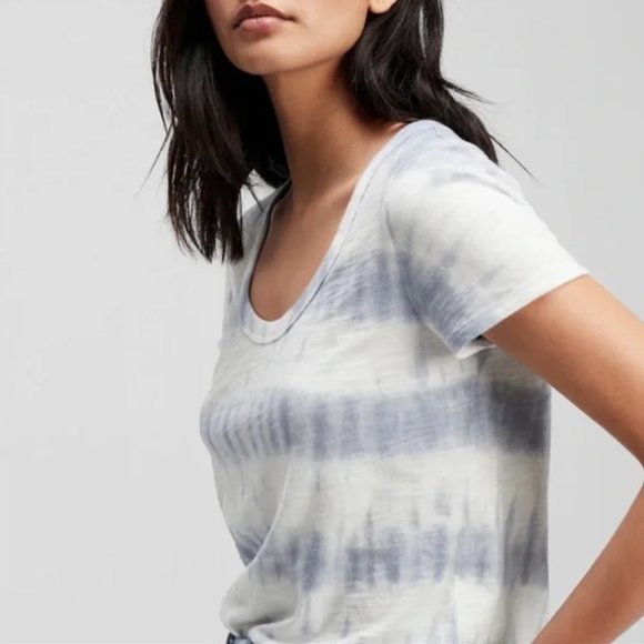 Gap | NWT ForeverSoft Scoopneck T-Shirt 💠 - Picture 3 of 6